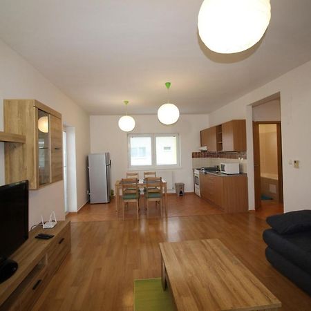 Apartman 502 Ruzindol 외부 사진