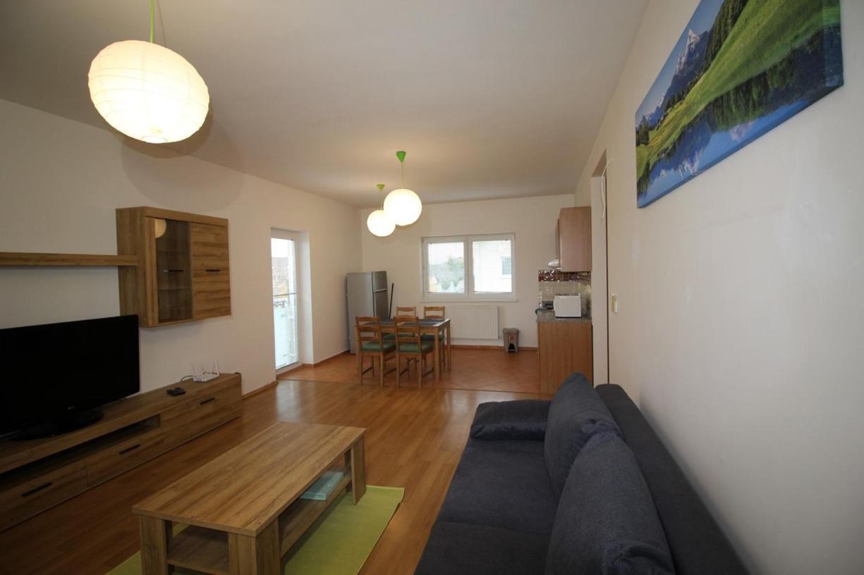 Apartman 502 Ruzindol 외부 사진